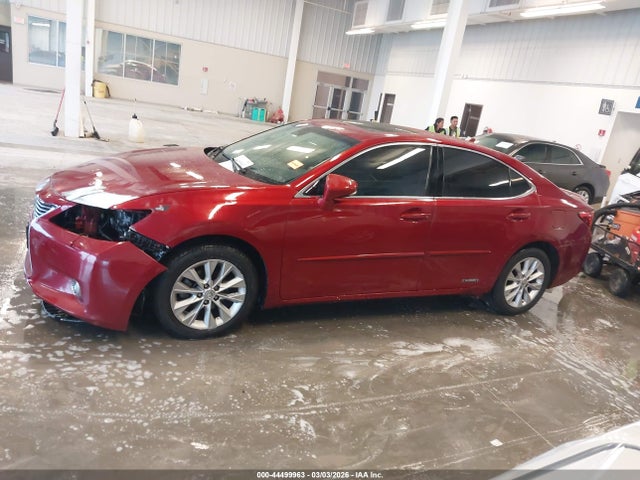 2013 Lexus Es 300h მანქანა იყიდება აუქციონზე, vin: JTHBW1GG1D2013865, აუქციონის ნომერი: 44499963