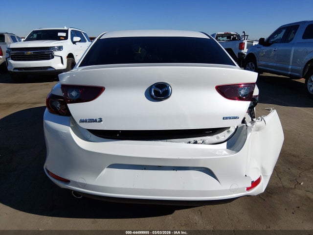 Aukcja sprzedaży 2022 Mazda Mazda3 2.5 S, vin: 3MZBPAAL4NM302699, numer aukcji: 44499985