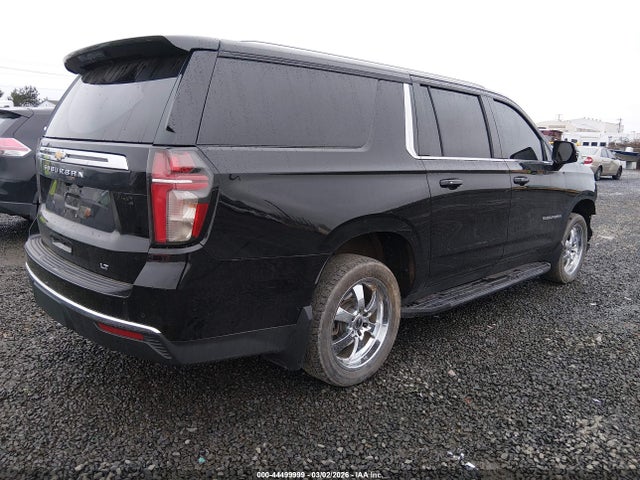 2021 CHEVROLET SUBURBAN 1GNSKCKDXMR272374 Photo 3