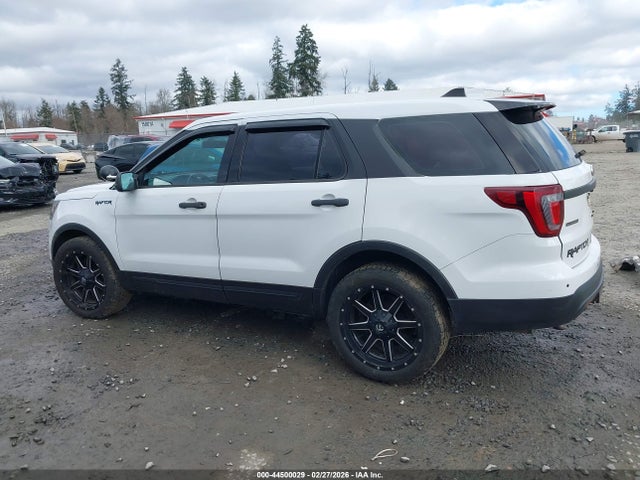 Ford Utility Police Interceptor 2016 1FM5K8AR2GGD05847 Image 15
