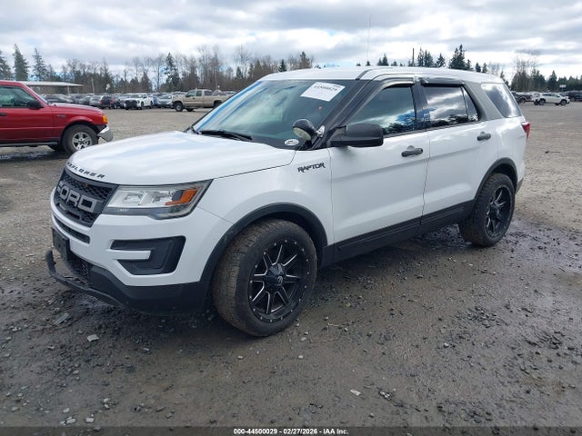 Ford Utility Police Interceptor 2016 1FM5K8AR2GGD05847 Image 2