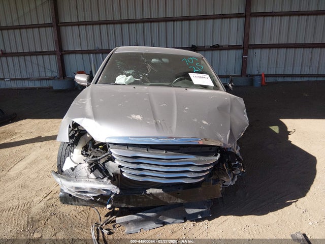 Продажа на аукционе авто 2013 Chrysler 200 Touring, vin: 1C3CCBBG3DN678071, номер лота: 44500064