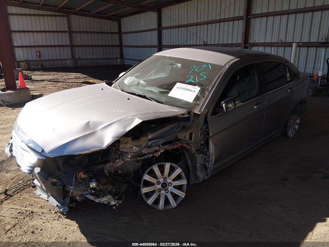 Продажа на аукционе авто 2013 Chrysler 200 Touring, vin: 1C3CCBBG3DN678071, номер лота: 44500064