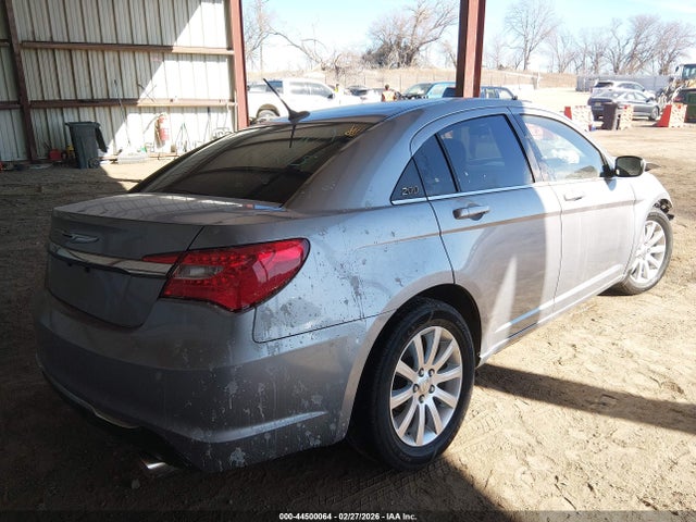 Продажа на аукционе авто 2013 Chrysler 200 Touring, vin: 1C3CCBBG3DN678071, номер лота: 44500064