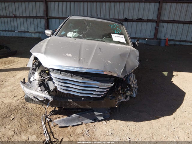 Продажа на аукционе авто 2013 Chrysler 200 Touring, vin: 1C3CCBBG3DN678071, номер лота: 44500064