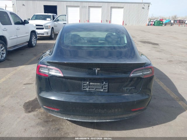 44500076 :رقم المزاد ، 5YJ3E1EB7KF212106 vin ، 2019 Tesla Model 3 Long Range/performance مزاد بيع
