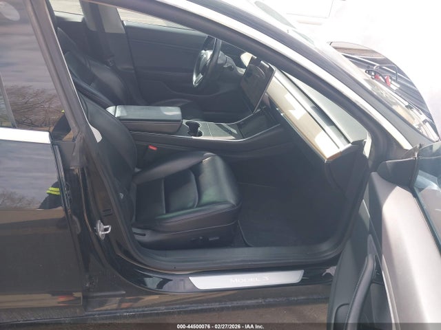 2019 TESLA MODEL 3 5YJ3E1EB7KF212106 Photo 4