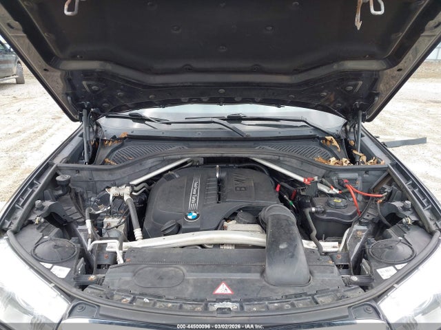 44500096 :رقم المزاد ، 5UXKR0C57F0K65902 vin ، 2015 Bmw X5 Xdrive35i مزاد بيع