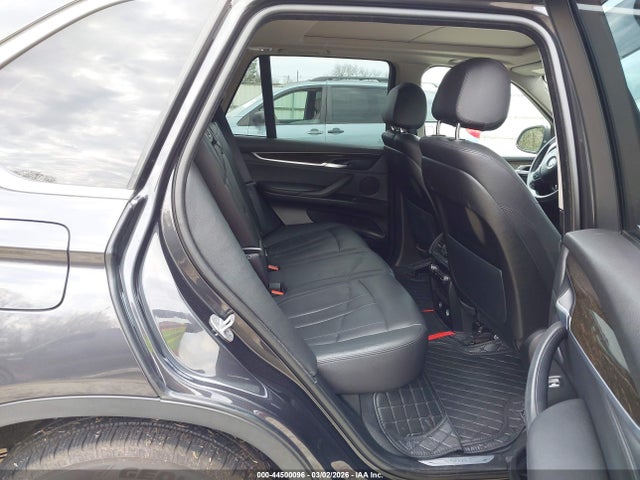 44500096 :رقم المزاد ، 5UXKR0C57F0K65902 vin ، 2015 Bmw X5 Xdrive35i مزاد بيع
