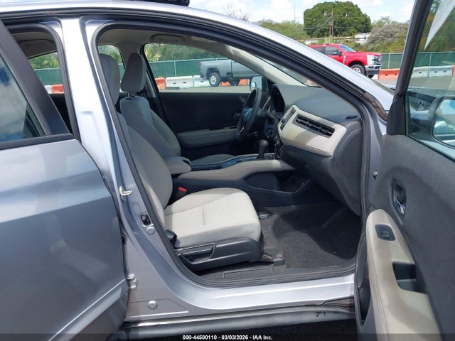 3CZRU5H32KG709660 Honda HR-V LX
