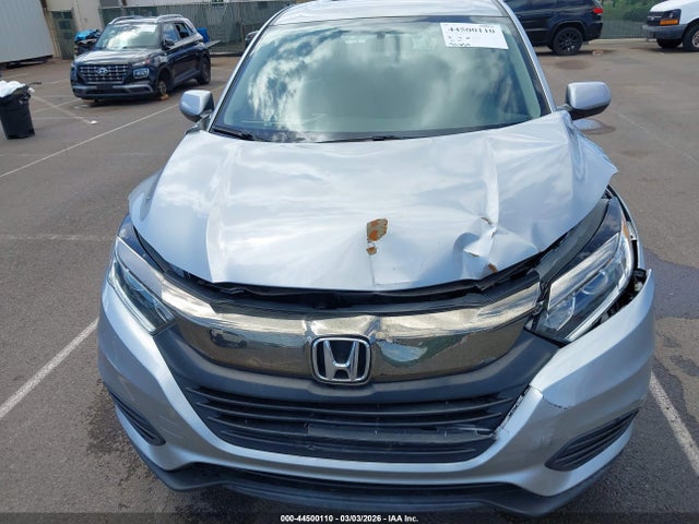 3CZRU5H32KG709660 Honda HR-V LX