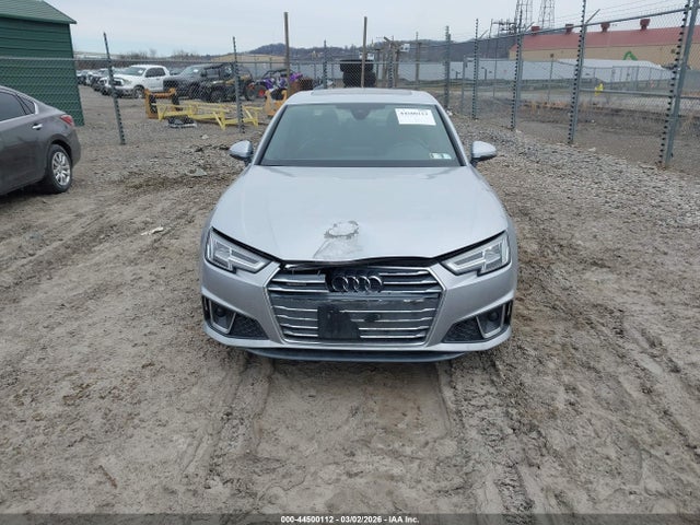 44500112 :رقم المزاد ، WAUENAF45KA110690 vin ، 2019 Audi A4 45 Premium مزاد بيع