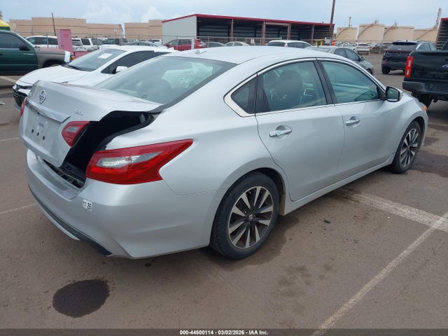 2018 Nissan Altima 2.5 Sl მანქანა იყიდება აუქციონზე, vin: 1N4AL3AP3JC122673, აუქციონის ნომერი: 44500114