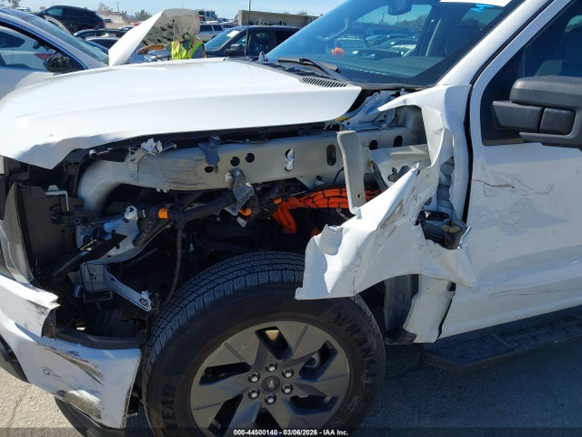 1FT6W3L75RWG24888 Ford F-150 Lightning Flash