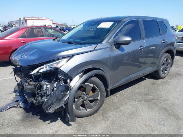 JN8BT3BA5RW352092 Nissan Rogue Sv Fwd