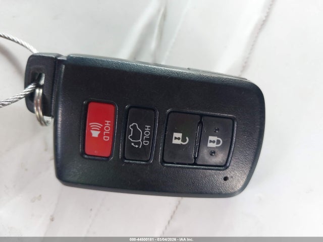 5TDKZRFH7KS333974 Toyota Highlander Se