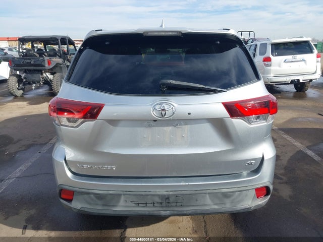 5TDKZRFH7KS333974 Toyota Highlander Se