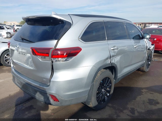 5TDKZRFH7KS333974 Toyota Highlander Se