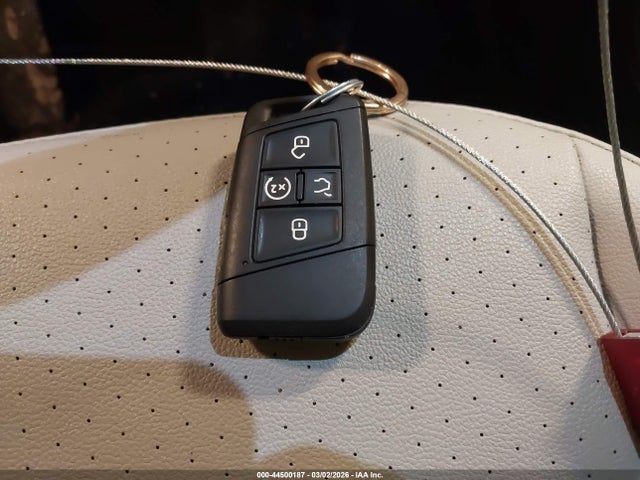 44500187 :رقم المزاد ، 3VV2B7AX5MM061176 vin ، 2021 Volkswagen Tiguan 2.0t Se/2.0t Se R-line Black/2.0t Sel مزاد بيع