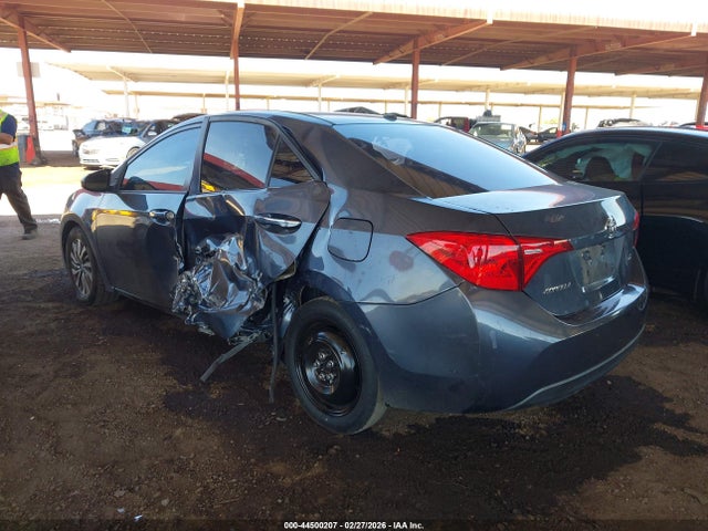 Toyota Corolla Xle 2018 5YFBURHEXJP814200 Image 3