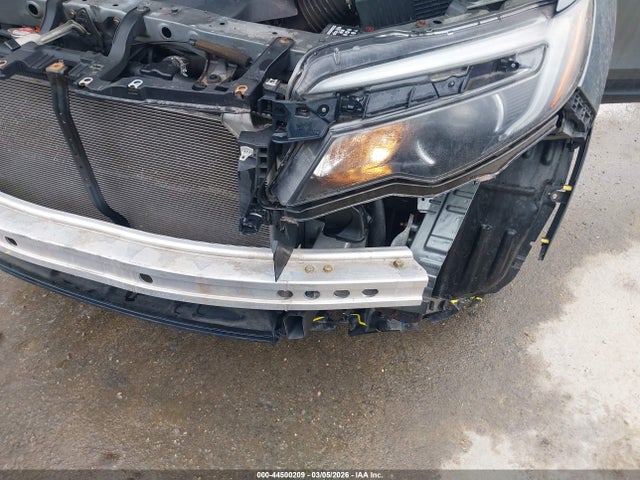 Honda Ridgeline Rtl 2017 5FPYK3F54HB014683 Image 6