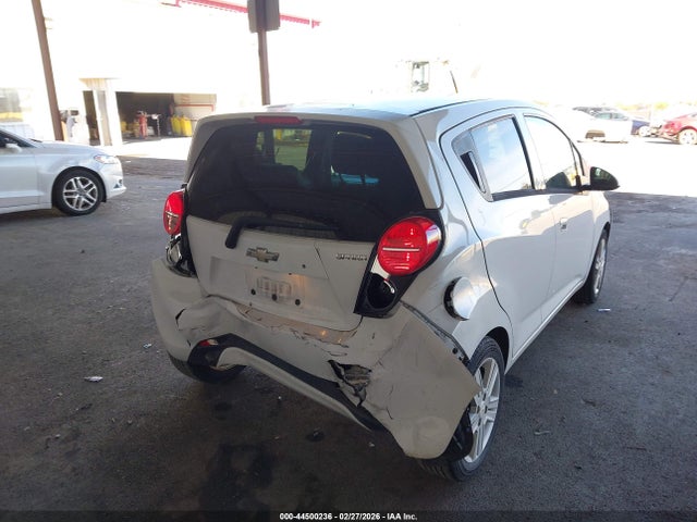 Chevrolet Spark 1lt Cvt 2015 KL8CD6S99FC788650 Image 4