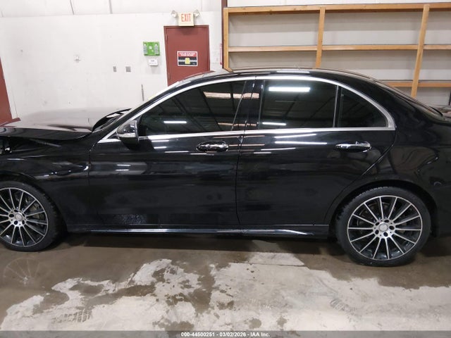 Продажа на аукционе авто 2015 Mercedes-benz C 300 Sport 4matic, vin: 55SWF4KB9FU063623, номер лота: 44500251