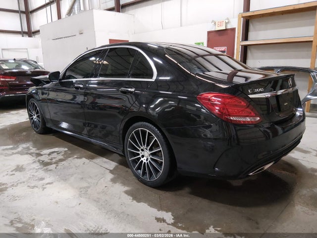 2015 MERCEDES-BENZ C 300 55SWF4KB9FU063623 Photo 2