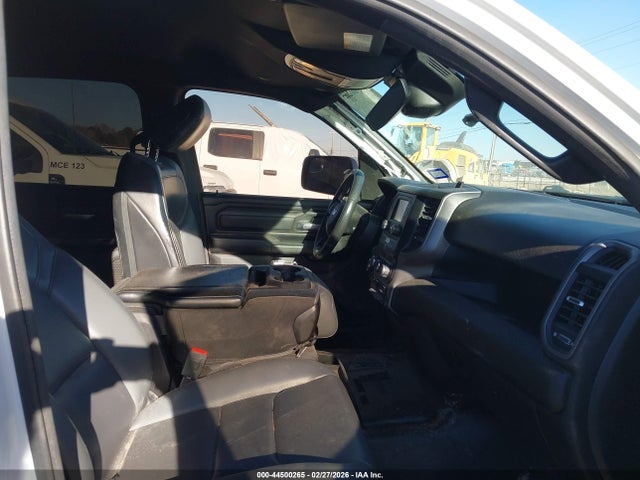 Продаж на аукціоні авто 2023 Ram 1500 Tradesman  4x4 5'7 Box, vin: 1C6SRFGTXPN553616, номер лоту: 44500265