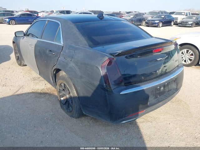 Продажа на аукционе авто 2015 Chrysler 300 Limited, vin: 2C3CCAAG2FH766343, номер лота: 44500269