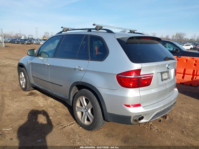 2012 BMW X5 5UXZW0C53CL664016 Photo 2