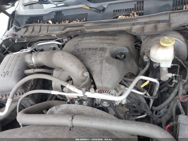 3C6RR7KT1HG523782 RAM 1500 Express 4x4 5&#039;7 Box