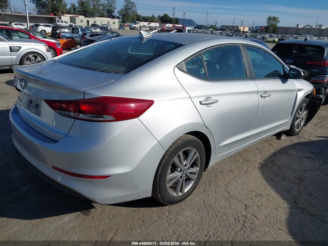 KMHD84LF7JU504293 Hyundai ELANTRA SEL