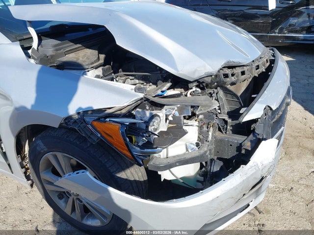 KMHD84LF7JU504293 Hyundai ELANTRA SEL