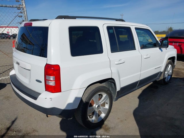 1C4NJPFA0GD792469 Jeep Patriot Latitude