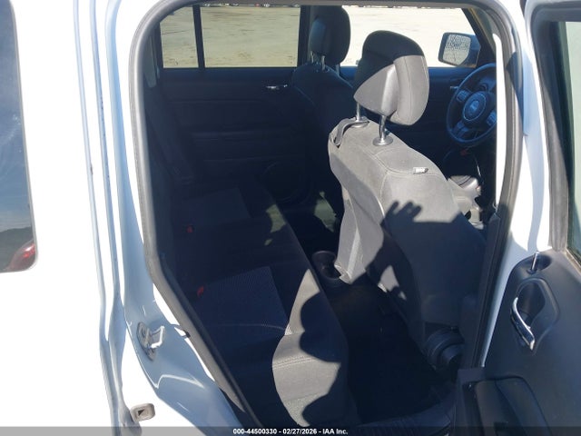 1C4NJPFA0GD792469 Jeep Patriot Latitude