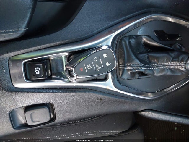 2020 CHEVROLET CAMARO 1G1FB3DX7L0134109 Photo 10