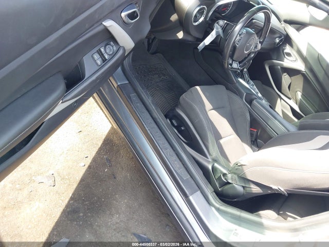 2020 CHEVROLET CAMARO 1G1FB3DX7L0134109 Photo 4