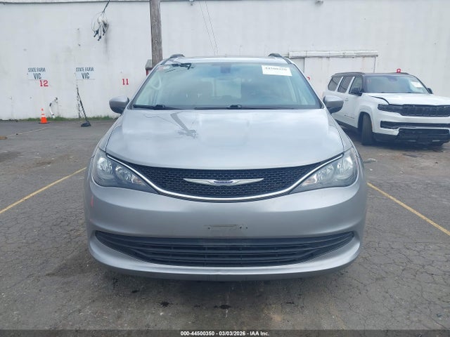 44500350 :رقم المزاد ، 2C4RC1DG0LR163978 vin ، 2020 Chrysler Voyager Lxi مزاد بيع
