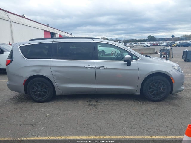 44500350 :رقم المزاد ، 2C4RC1DG0LR163978 vin ، 2020 Chrysler Voyager Lxi مزاد بيع