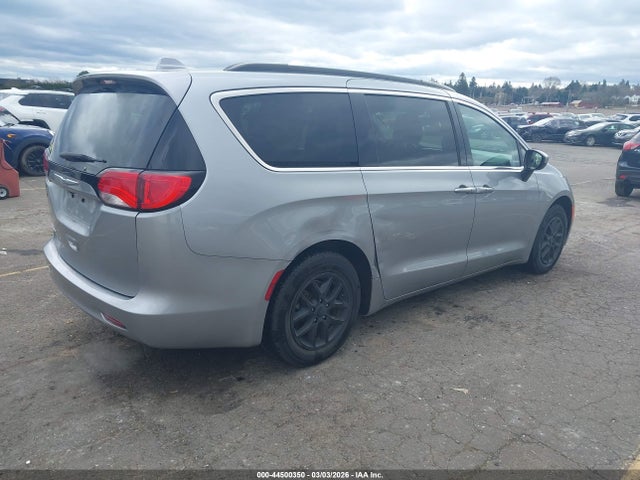 44500350 :رقم المزاد ، 2C4RC1DG0LR163978 vin ، 2020 Chrysler Voyager Lxi مزاد بيع