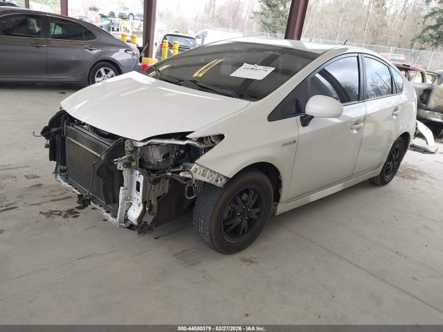 Toyota Prius Five/four/three/two 2014 JTDKN3DU2E1820087 Image 2