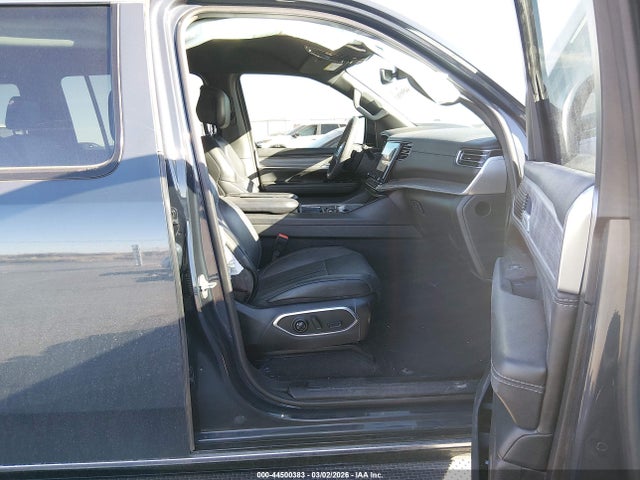 Продаж на аукціоні авто 2024 Jeep Wagoneer L Series Ii 4x2, vin: 1C4SJRBP1RS102431, номер лоту: 44500383