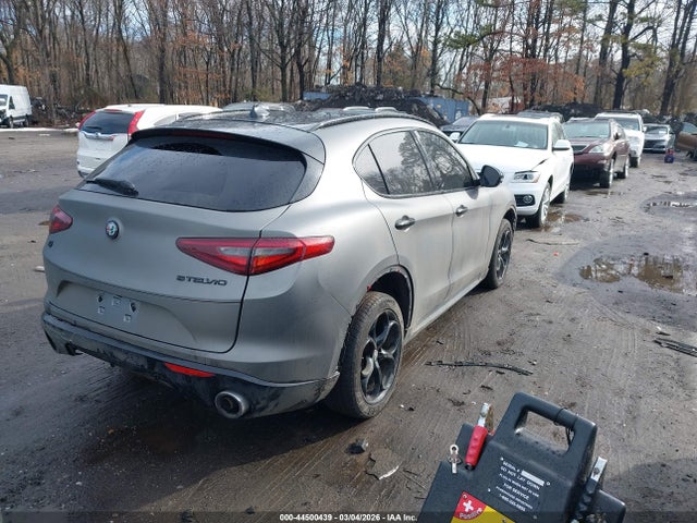 Продажа на аукционе авто 2018 Alfa Romeo Stelvio Awd, vin: ZASFAKAN9J7B78261, номер лота: 44500439