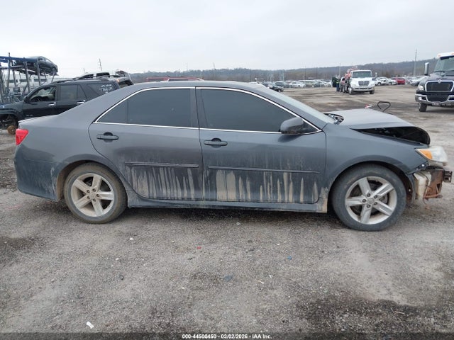 44500450 :رقم المزاد ، 4T1BF1FK8DU204870 vin ، 2013 Toyota Camry Se مزاد بيع