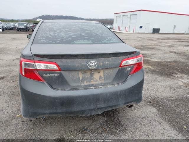 44500450 :رقم المزاد ، 4T1BF1FK8DU204870 vin ، 2013 Toyota Camry Se مزاد بيع