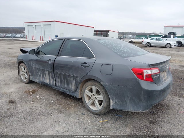 44500450 :رقم المزاد ، 4T1BF1FK8DU204870 vin ، 2013 Toyota Camry Se مزاد بيع