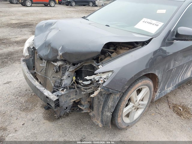 44500450 :رقم المزاد ، 4T1BF1FK8DU204870 vin ، 2013 Toyota Camry Se مزاد بيع
