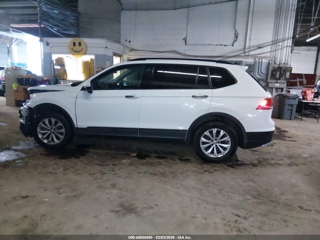 44500480 :رقم المزاد ، 3VV0B7AX2JM121241 vin ، 2018 Volkswagen Tiguan 2.0t S مزاد بيع