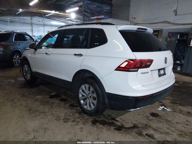 44500480 :رقم المزاد ، 3VV0B7AX2JM121241 vin ، 2018 Volkswagen Tiguan 2.0t S مزاد بيع